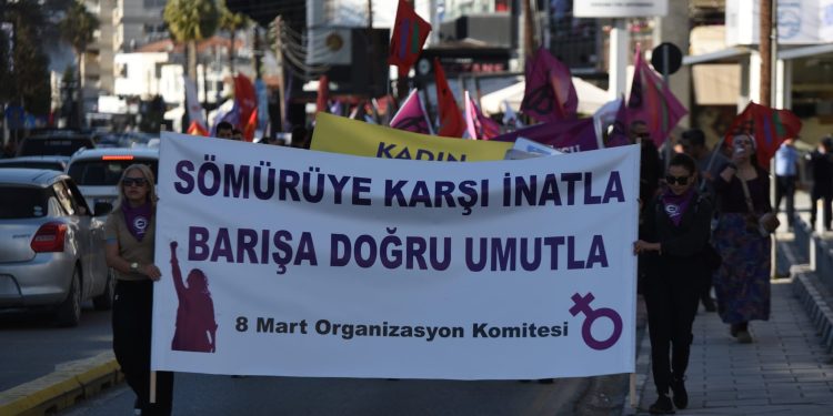 8 Mart Organizasyon Komitesi, “Sömürüye Karşı İnatla, Barışa Doğru Umutla” eylemi düzenledi