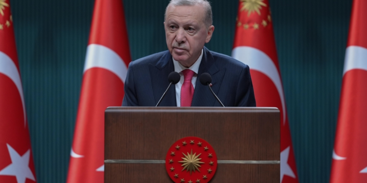 TC Cumhurbaşkanı Erdoğan:AB ile tam üyelik hedefine odaklanan bir bakış açısıyla ilişkilerimizi geliştirmek istiyoruz