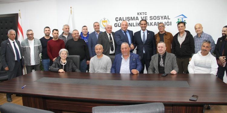 Gardiyanoğlu, Sosyal Demokrat Hareketi temsilcilerini kabul etti