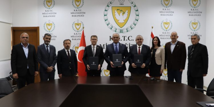 Türkiye Cumhuriyeti Dil ve Tarih Kurumu Başkanlığı ile Atatürk Öğretmen Akademisi arasında işbirliği protokolü imzalandı
