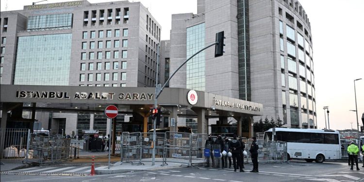 İBB’ye yönelik “terör” soruşturmasında hakimlik kararına ulaşıldı