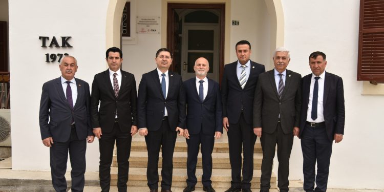 Anadolu Basın Birliği, TAK’ı ziyaret etti