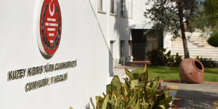 Meclis Genel Kurulu güncel konuşmalarla sürüyor