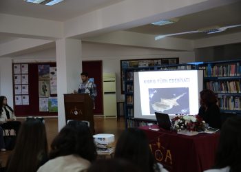 Kıbrıs Türkü Roman Yazarları Konferansı yapıldı