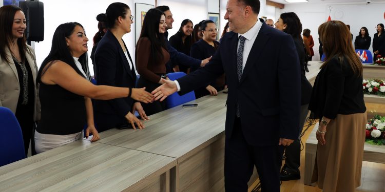 Ramazan Bayramı dolayısıyla Cumhuriyet Meclisi’nde bayramlaşma yapıldı