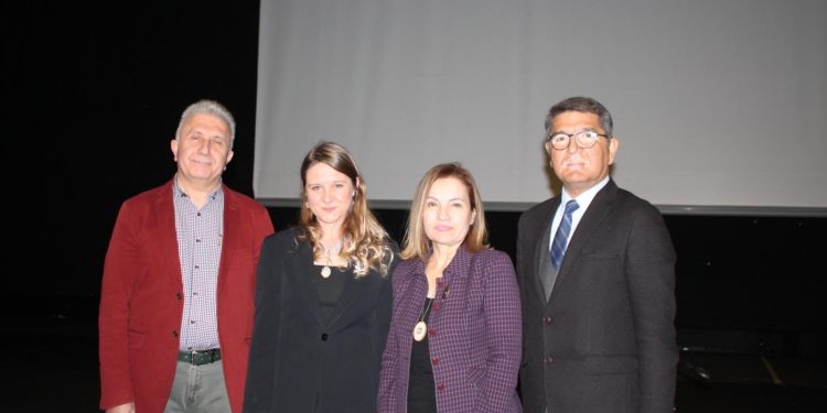 Zaimağaoğlu, Uluslararası Çukurova Şiir Günleri etkinliğine katıldı