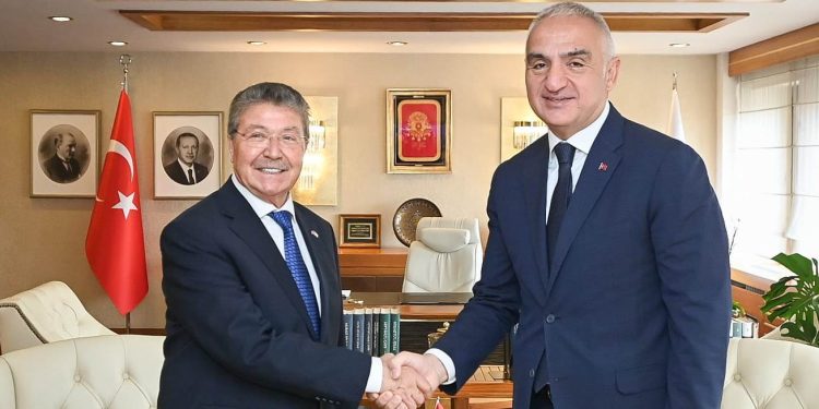 Ersoy’dan Üstel ile görüşmesine ilişkin açıklama: “Turizm alanında işbirliğimizi geliştirmek için verimli bir toplantı yaptık”