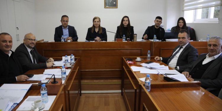 Ekonomi, Maliye, Bütçe ve Plan Komitesi, “Para ve Kambiyo (Değişiklik) Yasa Tasarısını görüştü