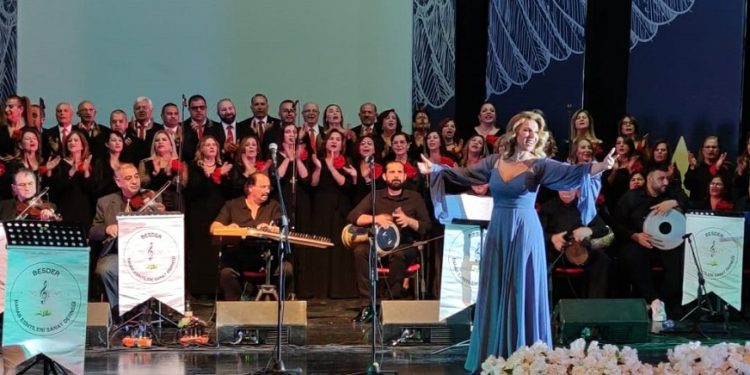 Bahar Esintileri Sanat Derneği Korosu Girne’de konser verdi