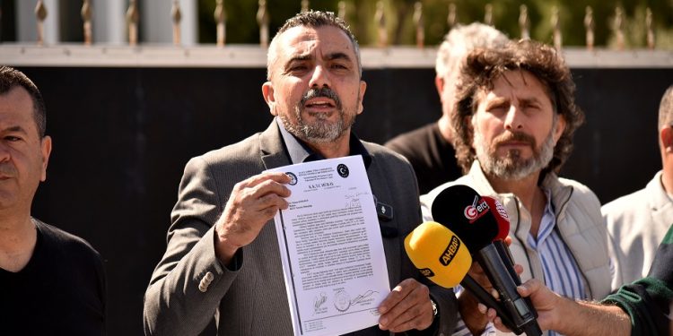 Hür-İş Başbakanlık önünde açıklama yaptı