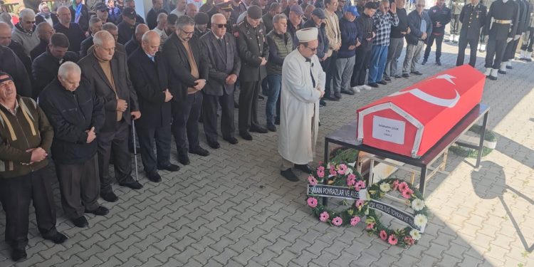 Barış Harekatı Gazisi Selahhatin Çelik askeri törenle uğurlandı