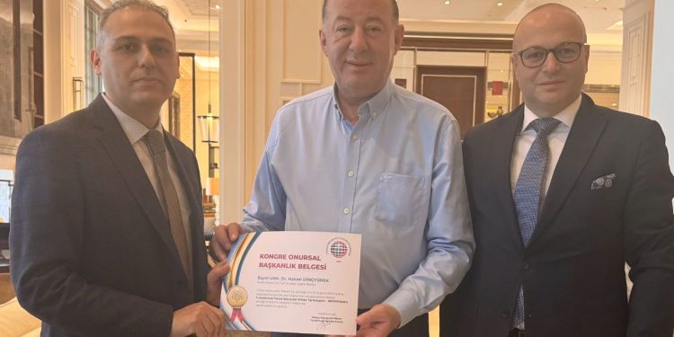 Sağlık Bakanı Dinçyürek, Türkçe Konuşan Ülkeler Tıp Derneği yetkilileriyle görüştü