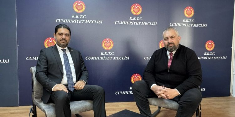 Savaşan : Başbakan Üstel Kıbrıs Zirvesi için Cenevre’de olacak
