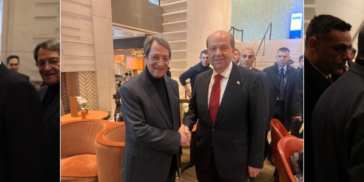 Tatar, Yunanistan Dışişleri Bakanı , eski Rum lider Nikos Anastasiadis ve Rum heyet ile görüştü