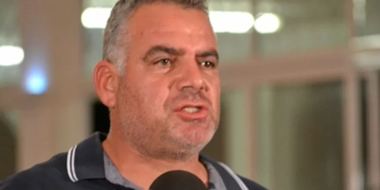 Hayvan Üreticileri ve Yetiştiricileri Birliği’nde başkanlık için tek aday olan Adil Onalt, Mustafa Naimoğulları’ndan görevi devraldı