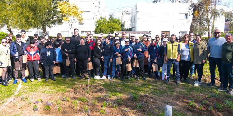 LTB, ÖZEV ve Algım Özel Eğitim Merkezi iş birliğiyle Marmara Parkı’na rengarenk çiçekler ekildi