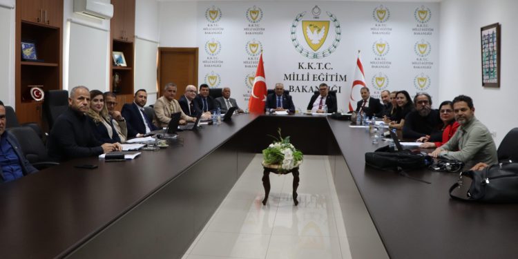 İstişare ve Eşgüdüm Komisyonu, Çavuşoğlu başkanlığında toplandı… DAÜ’nün mali durumu ele alındı