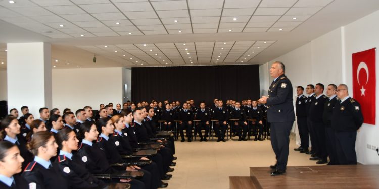 Polis memuru aday adayları temel eğitimlerine başladı
