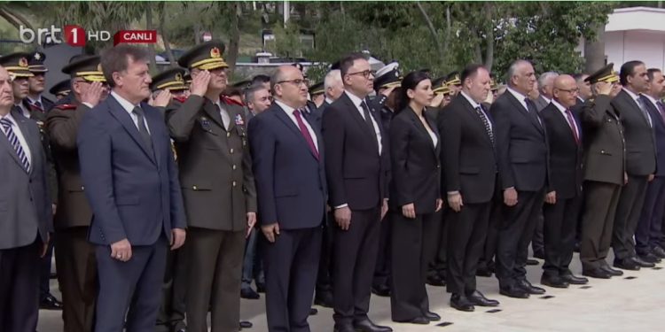 Çanakkale Zaferi çerçevesinde Boğaz Şehitliği’nde tören yapıldı