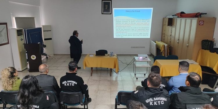 22 Mart Dünya Günü Su nedeniyle seminer yapıldı