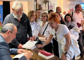 Başaran Düzgün’ün ikinci romanı Pembe Boyalı Oda’nın tanıtımı yapıldı