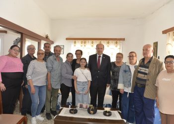 Cumhurbaşkanı Tatar TMT Mücahidi, TBK Gazisi ve şehit yakınlarını ziyaret etti