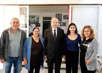 Cumhurbaşkanı Tatar, Kıbrıs Türk Emekliler Derneği Girne Şubesi’ni ziyaret etti