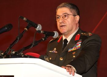 Orgenaral Bayraktaroğlu: Kıbrıs Türkü’nün destansı mücadelesi tarihte müstesna yerini almıştır