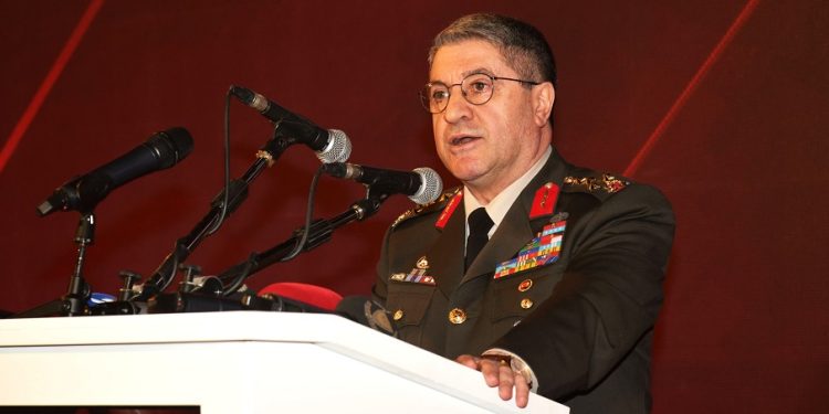 Orgenaral Bayraktaroğlu: Kıbrıs Türkü’nün destansı mücadelesi tarihte müstesna yerini almıştır