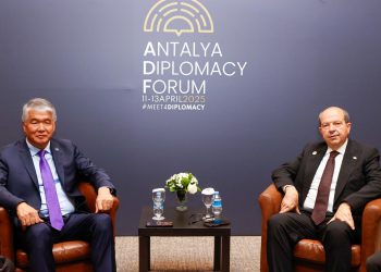 Cumhurbaşkanı Tatar, TÜRSOY Genel Sekreteri Sultan Raev ile görüştü