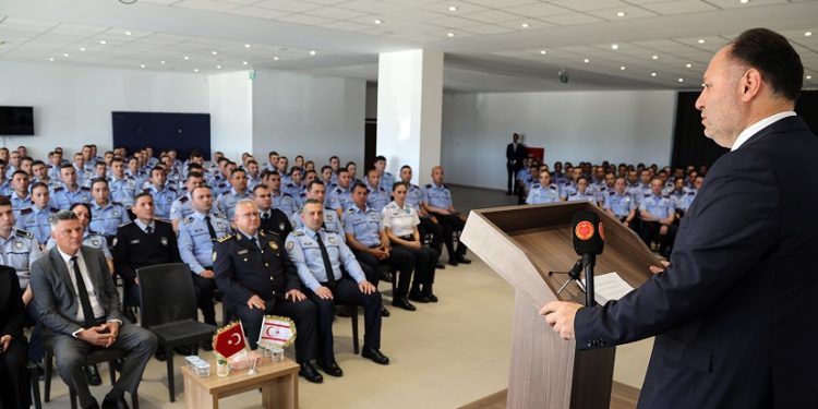 Öztürkler: Polis halkın güvenliğinin ve huzurunun teminatıdır