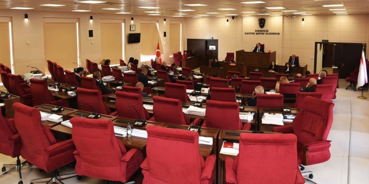 Meclis’te güncel konuşmalar yapılıyor