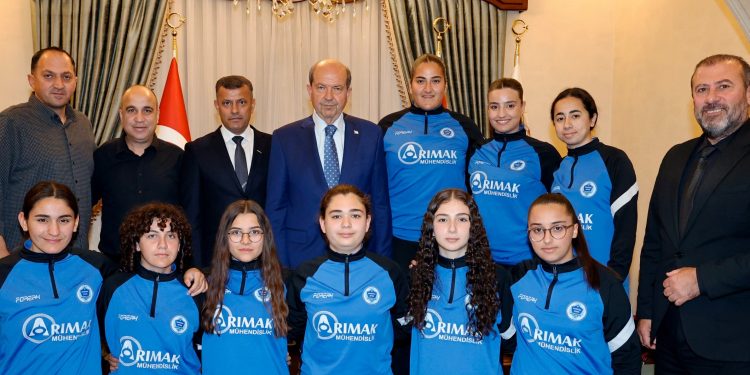 Cumhurbaşkanı Tatar, Mağusa Spor Akademisini kabul etti