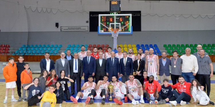 Cumhurbaşkanı Tatar:Uluslararası spor ambargosuna rağmen ülkede sporun gelişmesi için yatırımlar sürüyor