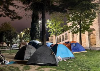 İstanbullular geceyi dışarıda geçirdi