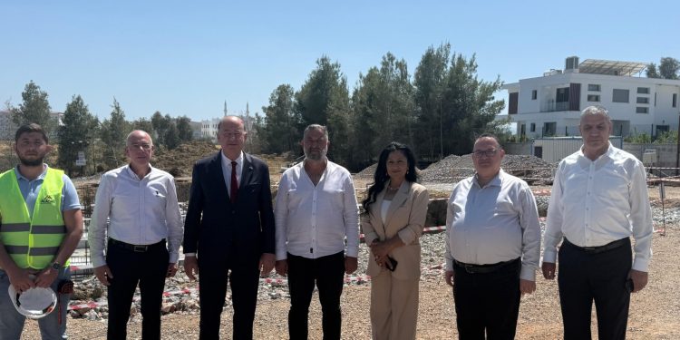 Dinçyürek, yapımı süren yeni Devlet Laboratuvarı inşaatını yerinde inceledi:”Devlet Laboratuvarı özellikle gıda güvenliği ve halk sağlığı açısından büyük önem taşıyor “