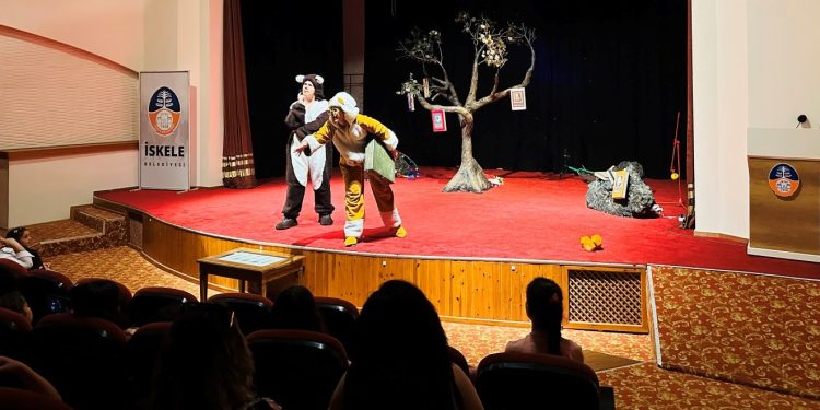 İskele Belediyesi 3. Tiyatro Günleri devam ediyor