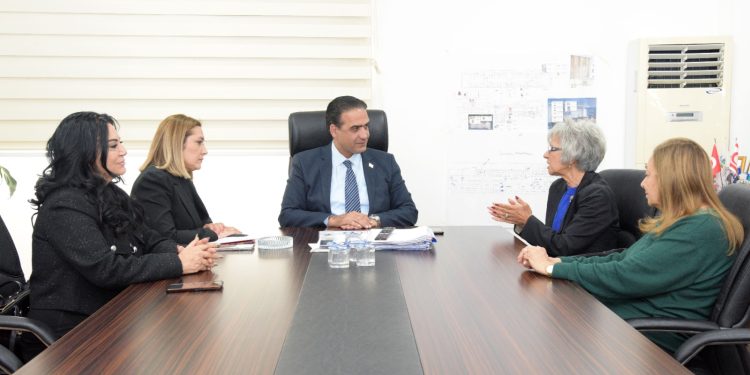 Gardiyanoğlu: Eğitimli hasta bakıcı yetiştirmek için çalışma içerisindeyiz