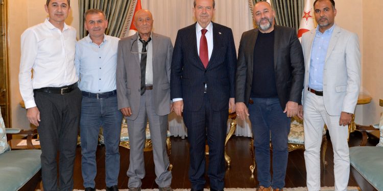 Cumhurbaşkanı Ersin Tatar Bank-Sen Başkanı ve Yönetim Kurulu’nu kabul etti