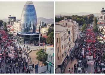 Öğretmen Sendikaları Lefkoşa Şehitler Anıtı önünde 40 örgütün desteğiyle eylem yaptı
