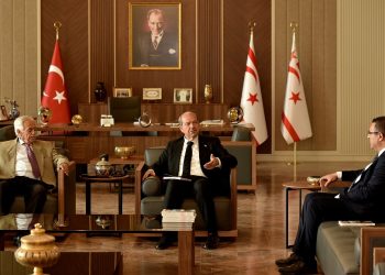 “Silahtar’dan Metehan’a KKTC Cumhurbaşkanlığı Yeni Yerleşkesi” kitabının tanıtımı yapıldı