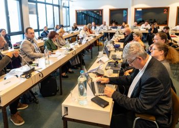 Maviş, Avrupa Eğitim Sendikaları Komitesi toplantısına katıldı