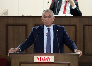 Meclis’te Disiplin Tüzüğü tartışması…Çavuşoğlu: Sendikalar halen diyalog kurmaya hazırsa biz de hazırız ama kimse bize tüzüğü değiştirmek için süre veremez