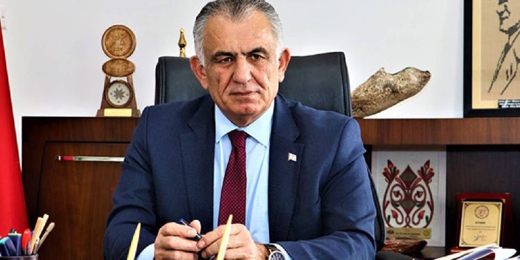 Çavuşoğlu: Bizim barışçı yaklaşımımıza karşın Rum öğrencilerin düşmanlık duygularıyla eğitilmesi kabul edilemez