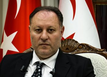 Meclis Başkanı Öztürkler, KKTC’nin ilk başbakanı Çağatay’ı andı