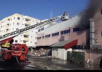 Mağusa Önder Alışveriş Merkezi’nde yangın