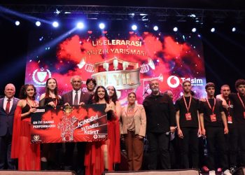 Telsim Freezone 11. Liselerarası Müzik Yarışması’nda “En İyi Orkestra” ödülünü Levent College kazandı