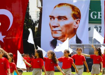23 Nisan Ulusal Egemenlik ve Çocuk Bayramı kutlamaları devam ediyor