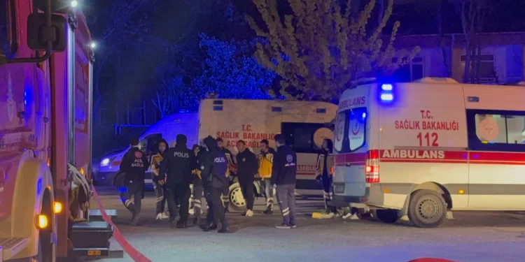 İstanbul’da huzurevinde yangın… Valilik: 24 kişi tedavi altına alındı