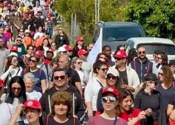 KAV’ın 22. Orkide Yürüyüşü “Kansere karşı ben de yürüyorum” sloganıyla Lefke’de yapıldı